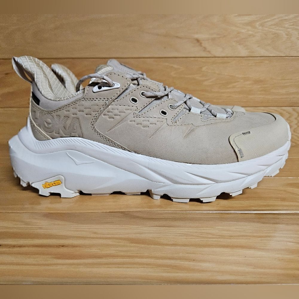 Hoka One One Kaha 2 Low GTX Gore-Tex Shifting Sand Eggnog Mens Shoe